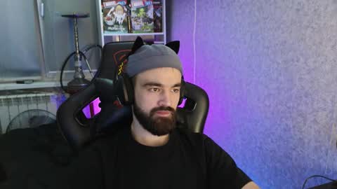 Ask me online show from October 30, 2025, 5:02 pm