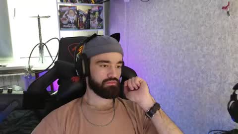 Ask me online show from November 4, 2025, 8:24 am