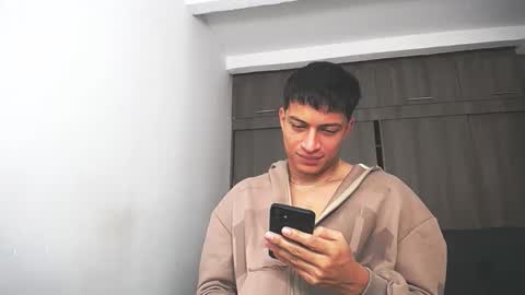 Juan Pablo-independent model online show from February 2, 2026, 9:46 pm
