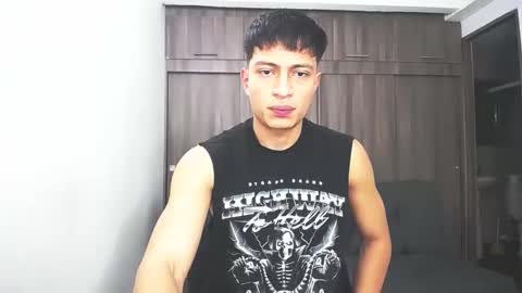 Juan Pablo-independent model online show from February 22, 2026, 8:29 pm