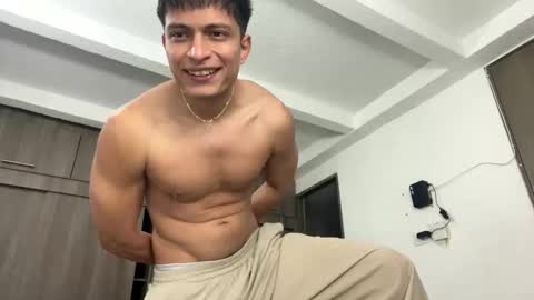 Juan Pablo-independent model online show from March 12, 2026, 2:07 am