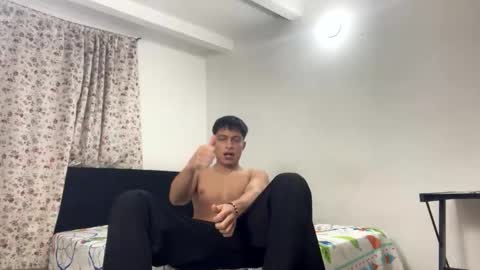 Juan Pablo-independent model online show from April 25, 2026, 5:32 am
