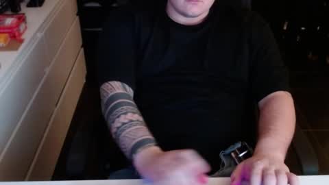 _shikamaru_ online show from December 29, 2024, 7:32 pm