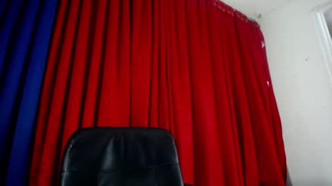 Snapshot of _skyleer_ chatting on January 8, 2026, 1:08 am _skyleer_ online show from January 8, 2026, 1:08 am