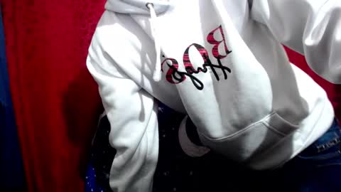 Snapshot of _skyleer_ chatting on January 9, 2026, 11:39 pm _skyleer_ online show from January 9, 2026, 11:39 pm