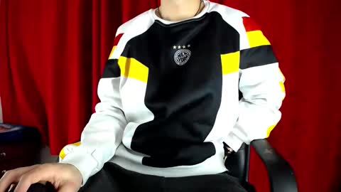 Snapshot of _skyleer_ chatting on January 11, 2026, 11:32 pm _skyleer_ online show from January 11, 2026, 11:32 pm