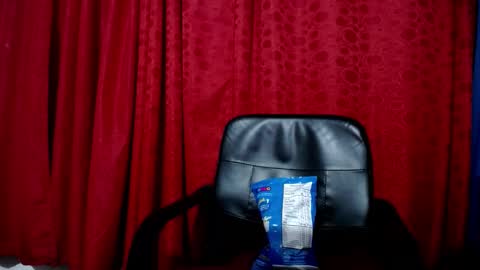 Snapshot of _skyleer_ chatting on January 13, 2026, 11:43 pm _skyleer_ online show from January 13, 2026, 11:43 pm