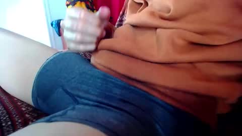 Snapshot of _skyleer_ chatting on January 16, 2026, 12:03 am _skyleer_ online show from January 16, 2026, 12:03 am