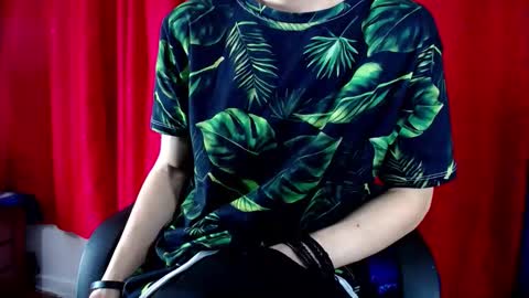 Snapshot of _skyleer_ chatting on February 5, 2026, 12:26 am _skyleer_ online show from February 5, 2026, 12:26 am