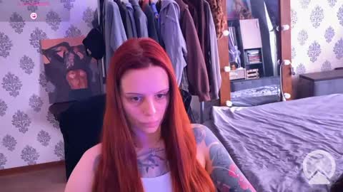 Snapshot of _slutty_fox_ chatting on May 1, 2026, 1:05 pm Alice online show from May 1, 2026, 1:05 pm