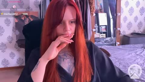 Snapshot of _slutty_fox_ chatting on May 2, 2026, 1:49 pm Alice online show from May 2, 2026, 1:49 pm