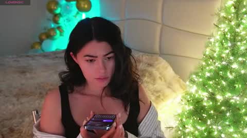 Sophy online show from January 7, 2026, 1:24 pm