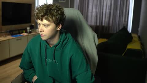 OLIVERpvt is open online show from February 24, 2026, 12:03 pm