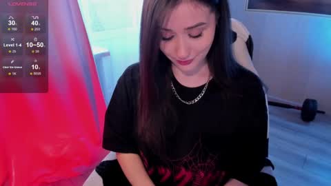 Snapshot of _sserendipityy_ chatting on March 6, 2026, 11:28 am _sserendipityy_ online show from March 6, 2026, 11:28 am