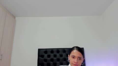 Sussi online show from January 7, 2025, 4:27 pm