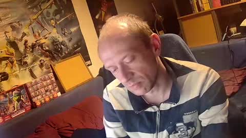_svenerd_____ online show from May 19, 2026, 1:56 am