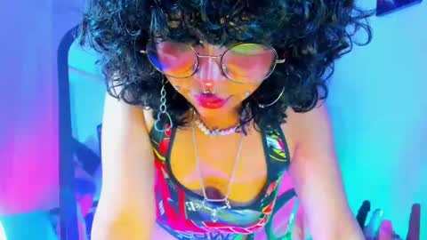 Kuromi online show from December 14, 2025, 5:29 pm