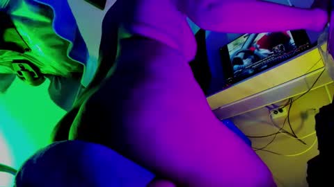 Kuromi online show from December 19, 2025, 5:03 am