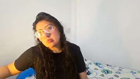 Snapshot of _sweet_melodyy chatting on July 29, 2026, 7:34 pm _sweet_melodyy online show from July 29, 2026, 7:34 pm