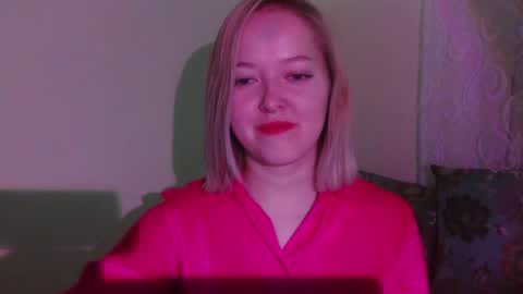 Snapshot of _sweet_smile_ chatting on September 20, 2025, 10:11 pm _sweet_smile_ online show from September 20, 2025, 10:11 pm