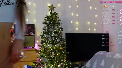 Snapshot of _sweetcams_ chatting on December 19, 2024, 10:56 am Dasha online show from December 19, 2024, 10:56 am