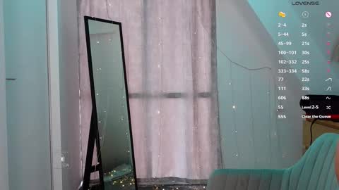 Snapshot of _sweetcams_ chatting on October 3, 2025, 6:43 am Dasha online show from October 3, 2025, 6:43 am