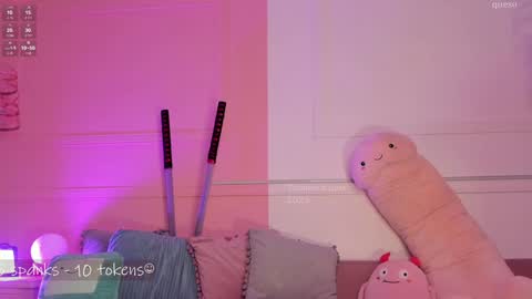 _tammarra_ online show from January 15, 2025, 10:24 pm