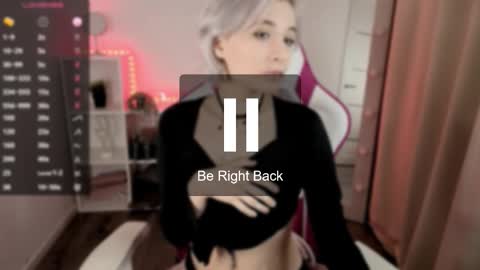 Snapshot of _taylor_moon chatting on November 12, 2025, 1:55 pm Taylor online show from November 12, 2025, 1:55 pm