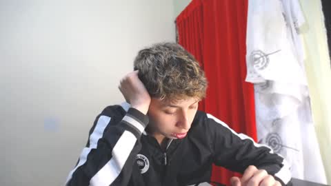Snapshot of _thomas_hot_ chatting on January 20, 2025, 5:59 pm Thomas online show from January 20, 2025, 5:59 pm