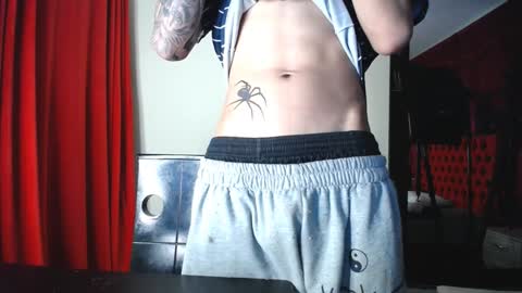 Snapshot of _thomas_hot_ chatting on January 30, 2025, 10:08 pm Thomas online show from January 30, 2025, 10:08 pm