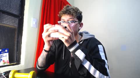 Snapshot of _thomas_hot_ chatting on February 1, 2025, 9:51 pm Thomas online show from February 1, 2025, 9:51 pm