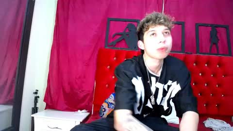 Snapshot of _thomas_hot_ chatting on February 26, 2025, 4:36 am Thomas online show from February 26, 2025, 4:36 am