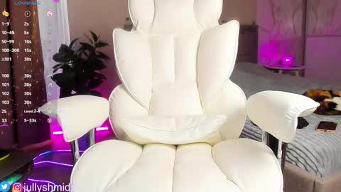 Julia online show from March 2, 2026, 7:15 am