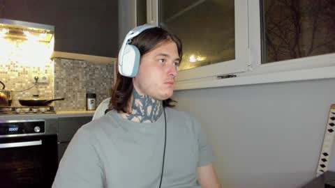 Snapshot of _torfin_ chatting on December 7, 2024, 12:30 am _torfin_ online show from December 7, 2024, 12:30 am