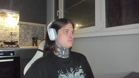 Snapshot of _torfin_ chatting on December 11, 2024, 12:02 am _torfin_ online show from December 11, 2024, 12:02 am