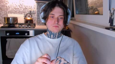 Snapshot of _torfin_ chatting on April 4, 2026, 11:13 pm _torfin_ online show from April 4, 2026, 11:13 pm