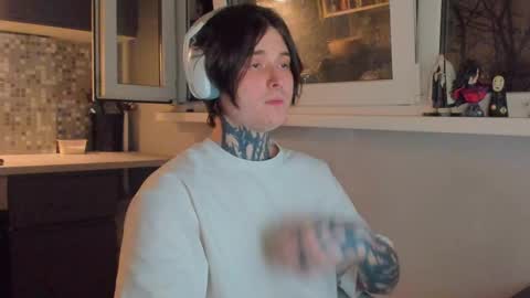 Snapshot of _torfin_ chatting on April 5, 2026, 10:40 pm _torfin_ online show from April 5, 2026, 10:40 pm