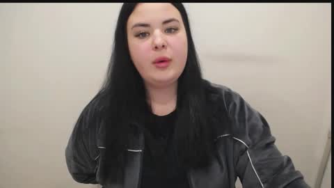 Trisha online show from November 10, 2025, 12:59 pm