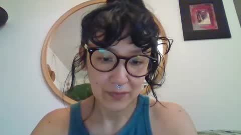 _tutti_frutti_ online show from January 6, 2026, 1:42 am