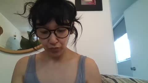 _tutti_frutti_ online show from February 5, 2026, 10:47 pm