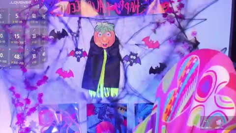     online show from October 25, 2025, 3:03 am