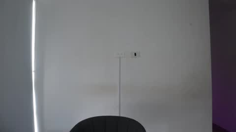 Snapshot of _vahos chatting on December 13, 2024, 8:58 pm Anastasia Vahos online show from December 13, 2024, 8:58 pm
