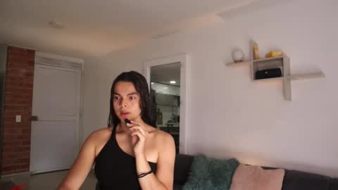 Anastasia Vahos online show from October 24, 2025, 5:09 pm