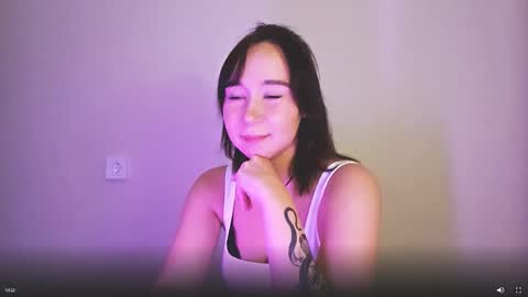 Mia online show from September 17, 2025, 7:37 pm