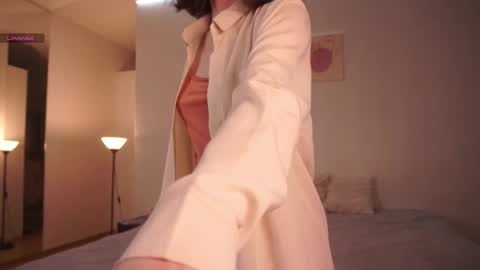 Snapshot of _vi_vi_ chatting on February 16, 2025, 8:00 pm Viola online show from February 16, 2025, 8:00 pm