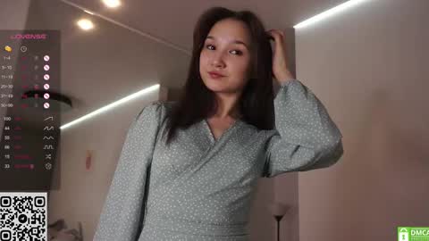 Snapshot of _vi_vi_ chatting on March 3, 2025, 4:35 pm Viola online show from March 3, 2025, 4:35 pm
