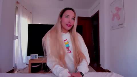 Snapshot of _viioletweekend_ chatting on January 8, 2026, 4:31 pm online show from January 8, 2026, 4:31 pm