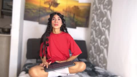 Snapshot of _violetadulce chatting on January 4, 2025, 3:40 am Violeta online show from January 4, 2025, 3:40 am