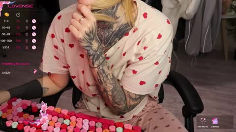 Snapshot of _viv1an_ chatting on January 16, 2026, 12:42 pm Alis online show from January 16, 2026, 12:42 pm