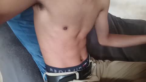 _vov_ online show from September 17, 2025, 2:57 am